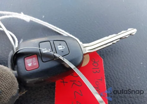 2013 Toyota Rav4 Xle из США, поврежденный, VIN 2T3RFREV9DW027505